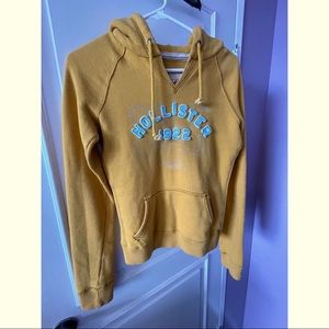 Hollister Hoodie 💛🔹